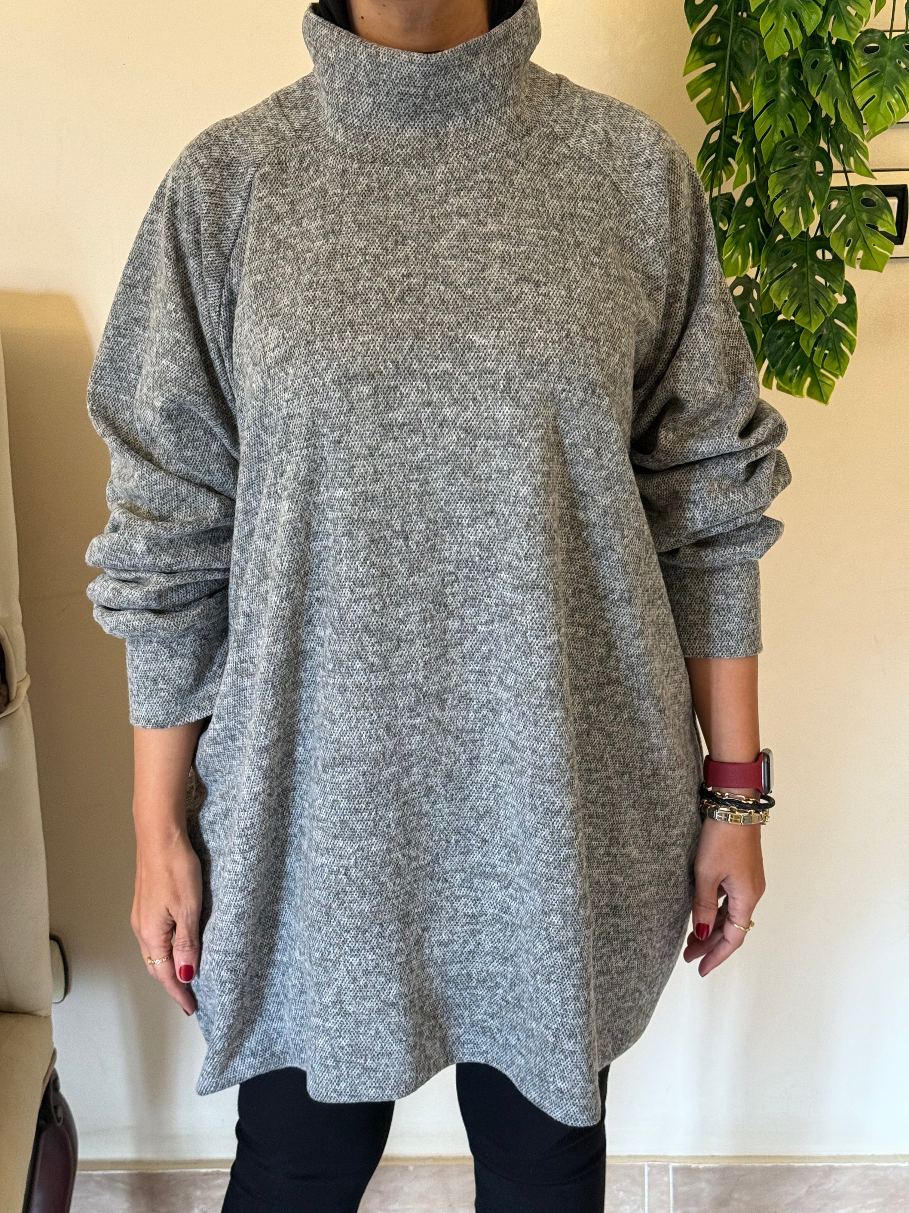 Oversized Turtleneck Top - Grey